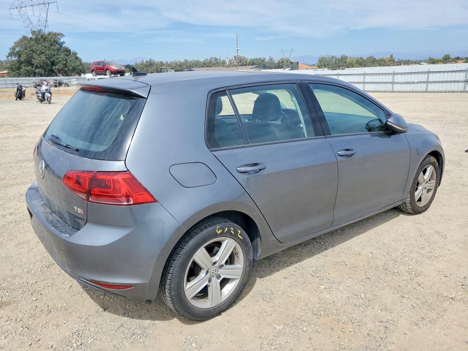 Photo 3 from auction – 2017 VOLKSWAGEN GOLF with VIN 3VW217AU2HM028341