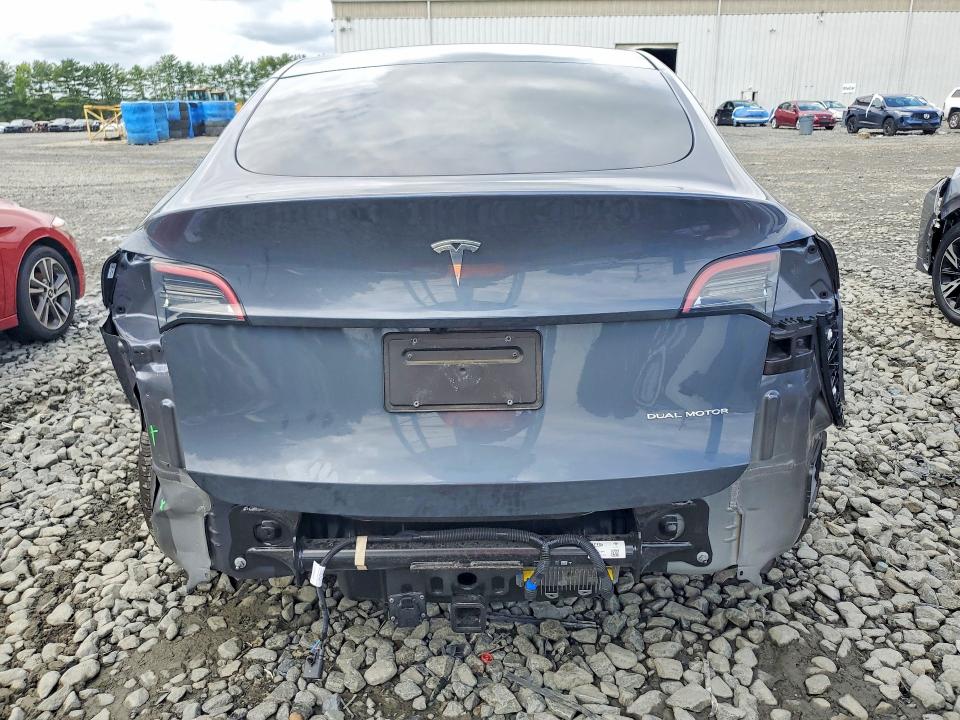 Снимка 6 от търг – 2023 TESLA MODEL Y с VIN 7SAYGDEE5PF980642