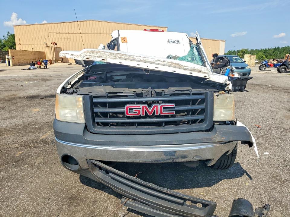 Photo 5 from auction – 2007 GMC NEW SIERRA with VIN 1GTEC14C07Z592240