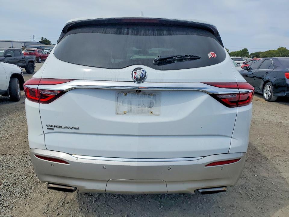 Photo 6 from auction – 2020 BUICK ENCLAVE with VIN 5GAEVAKW9LJ104937