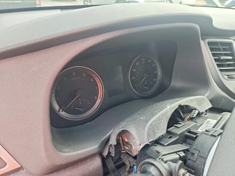 Photo 9 from auction – 2016 HYUNDAI TUCSON with VIN KM8J3CA43GU223145