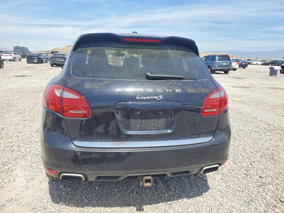 Photo 6 from auction – 2011 PORSCHE CAYENNE with VIN WP1AB2A23BLA44357