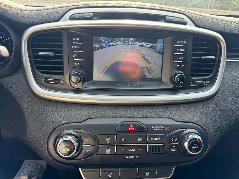 Photo 12 from auction – 2018 KIA SORENTO with VIN 5XYPGDA30JG405121