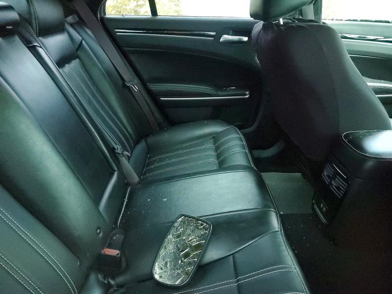 Foto 10 de la subasta – 2019 CHRYSLER 300 con VIN 2C3CCABG3KH731030