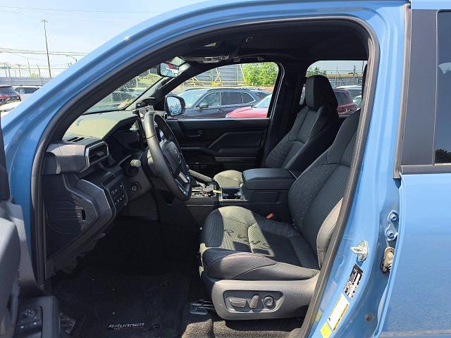 Photo 7 from auction – 2025 TOYOTA 4RUNNER with VIN JTEVA5BR0S5024845