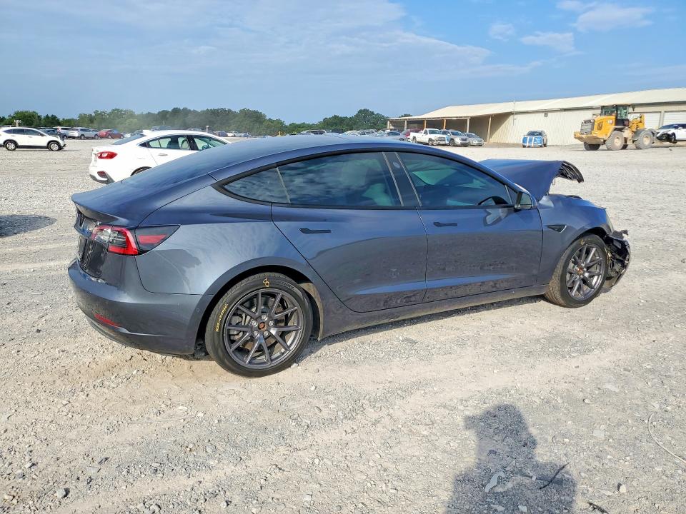 Photo 3 from auction – 2022 TESLA MODEL 3 with VIN 5YJ3E1EA7NF318471