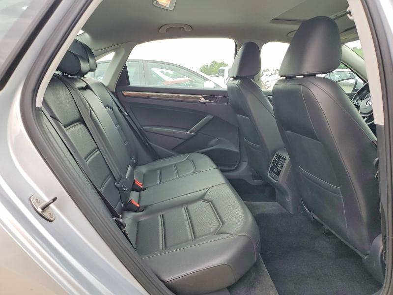 Photo 10 from auction – 2016 VOLKSWAGEN PASSAT with VIN 1VWBT7A3XGC066028