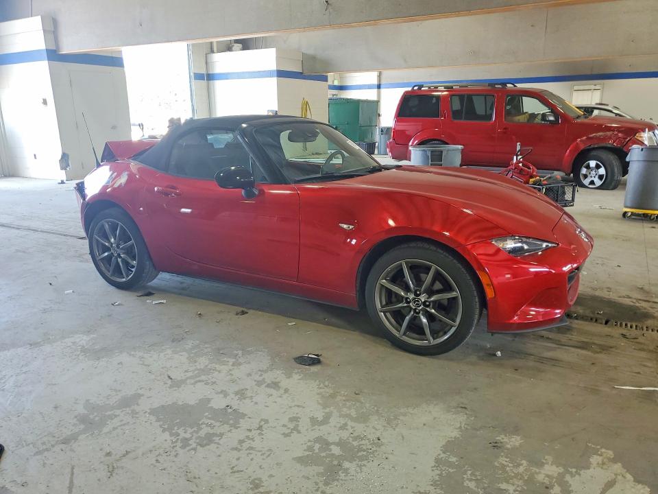 Zdjęcie 4 z aukcji – 2016 MAZDA MX-5 MIATA z VIN JM1NDAD72G0116320