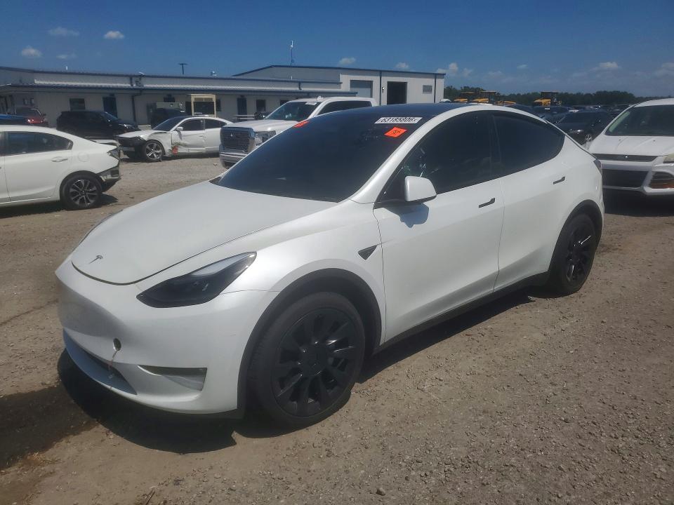 TESLA MODEL Y 2023 مع رقم تعريف المركبة 7SAYGAEE9PF806104 - صورة من المزاد