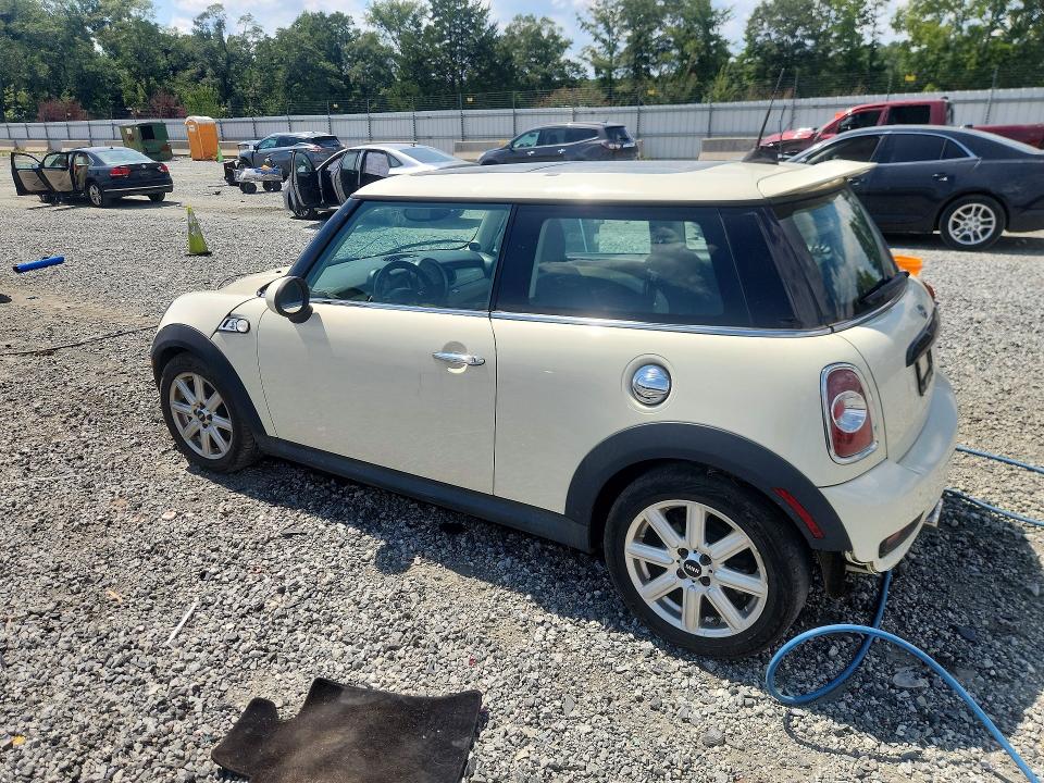 Photo 2 from auction – 2013 MINI COOPER with VIN WMWSV3C55DT396642