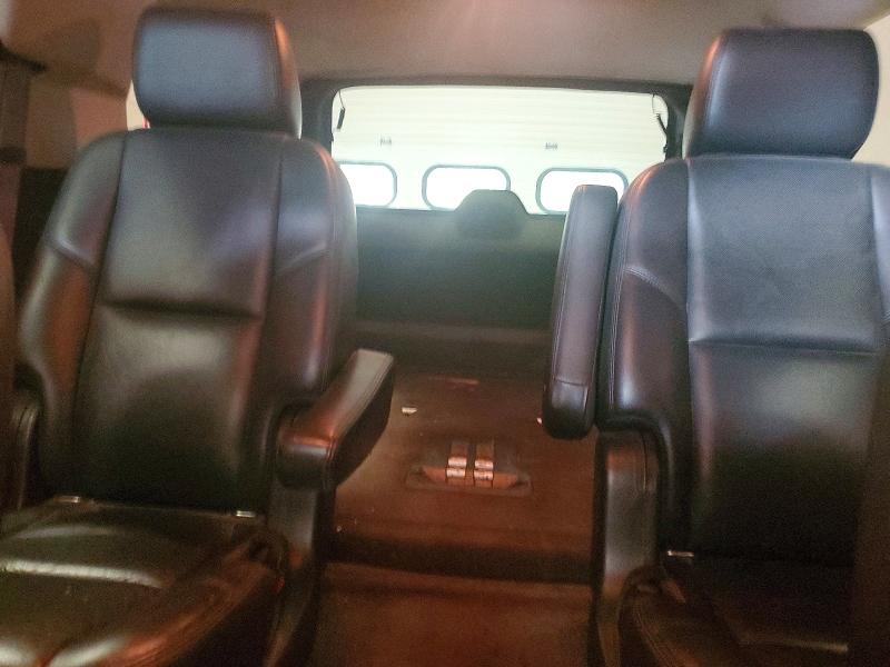 Photo 10 from auction – 2011 CHEVROLET TAHOE with VIN 1GNSKCE06BR398463