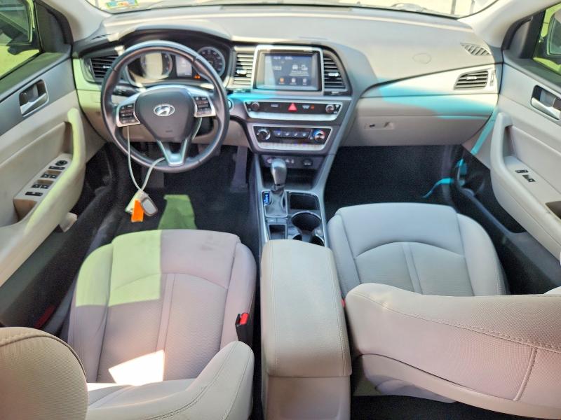 Photo 8 from auction – 2018 HYUNDAI SONATA with VIN 5NPE34AF1JH633196