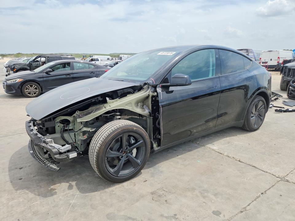 TESLA MODEL Y 2026 with VIN 7SAYGDEE6TA394877 - Photo from auction