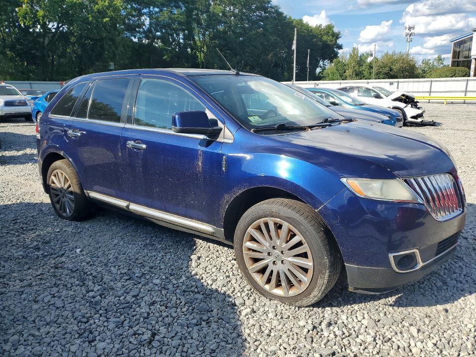 Photo 4 from auction – 2011 LINCOLN MKX with VIN 2LMDJ8JK5BBJ04272