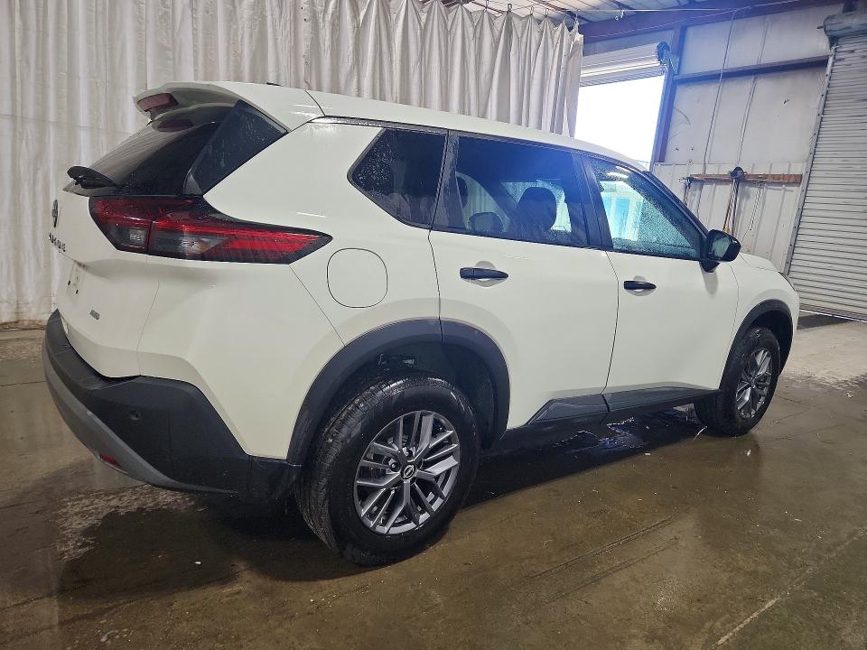 Photo 3 from auction – 2023 NISSAN ROGUE with VIN 5N1BT3AB1PC925974