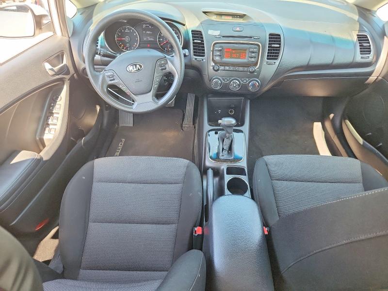 Photo 8 from auction – 2017 KIA FORTE with VIN 3KPFK4A70HE037382
