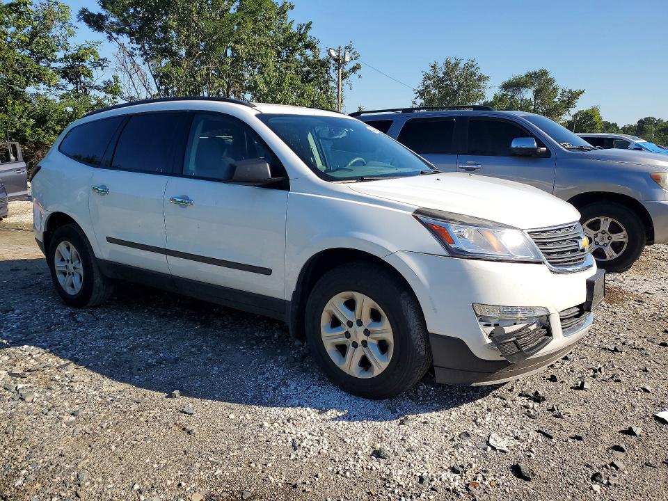 Photo 4 from auction – 2017 CHEVROLET TRAVERSE with VIN 1GNKVFKD7HJ324573