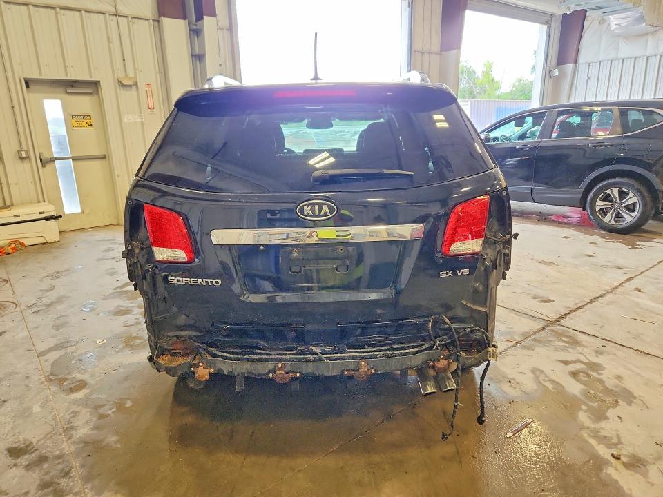 Photo 6 from auction – 2011 KIA SORENTO with VIN 5XYKW4A2XBG092942