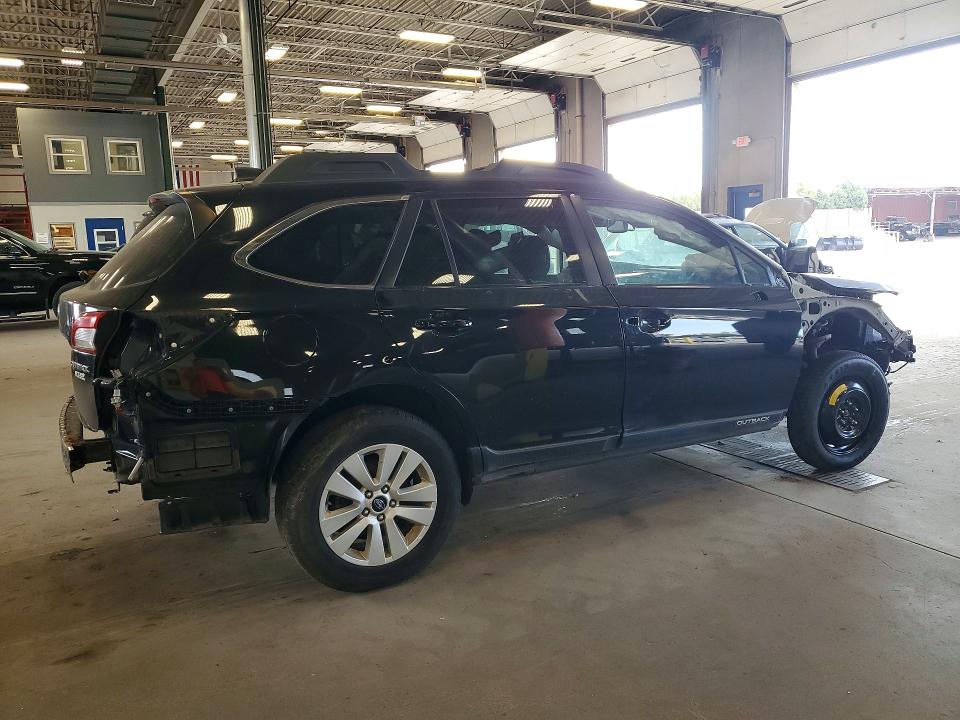 Photo 3 from auction – 2017 SUBARU OUTBACK with VIN 4S4BSADC4H3366921
