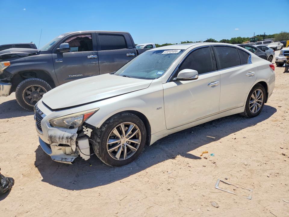 2016 INFINITI Q50