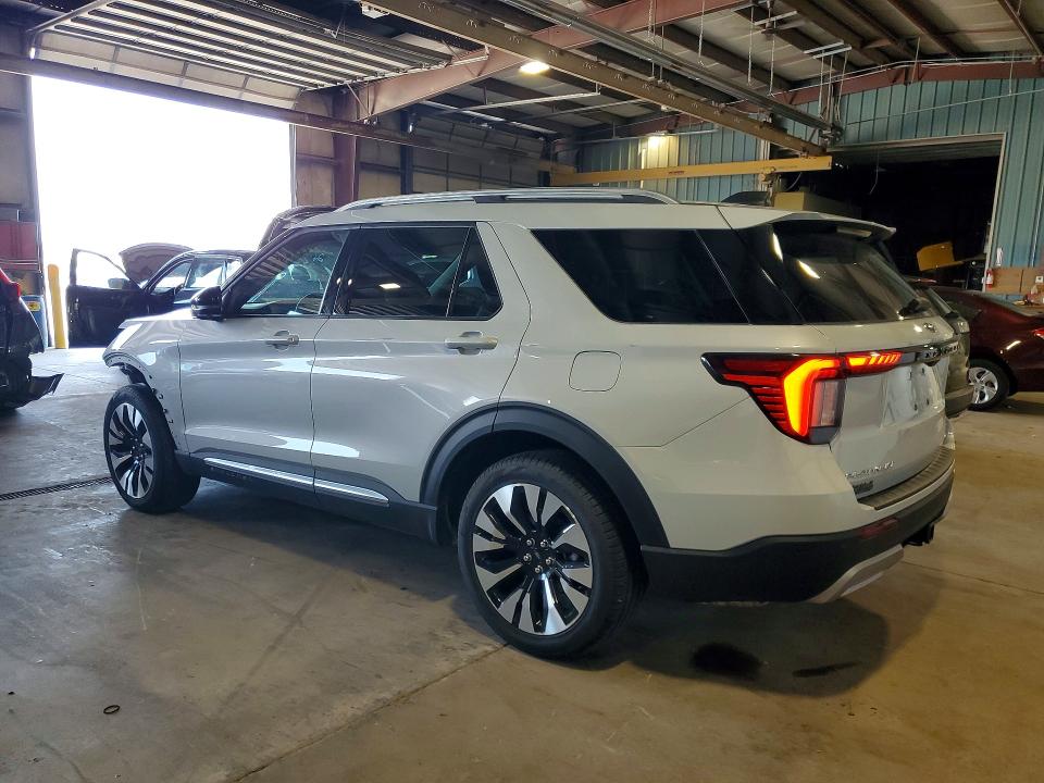 Photo 2 from auction – 2025 FORD EXPLORER with VIN 1FMUK8HH3SGB24788