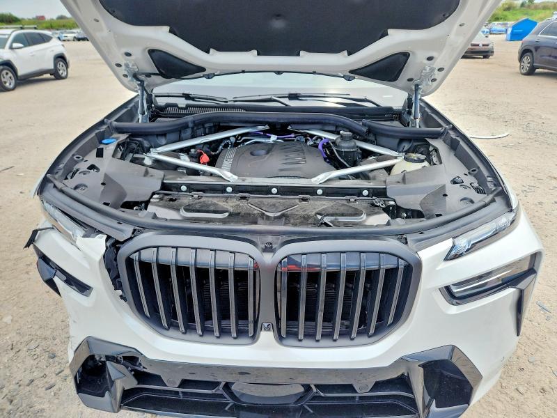 Photo 12 from auction – 2024 BMW X7 with VIN 5UX23EM08R9W19296
