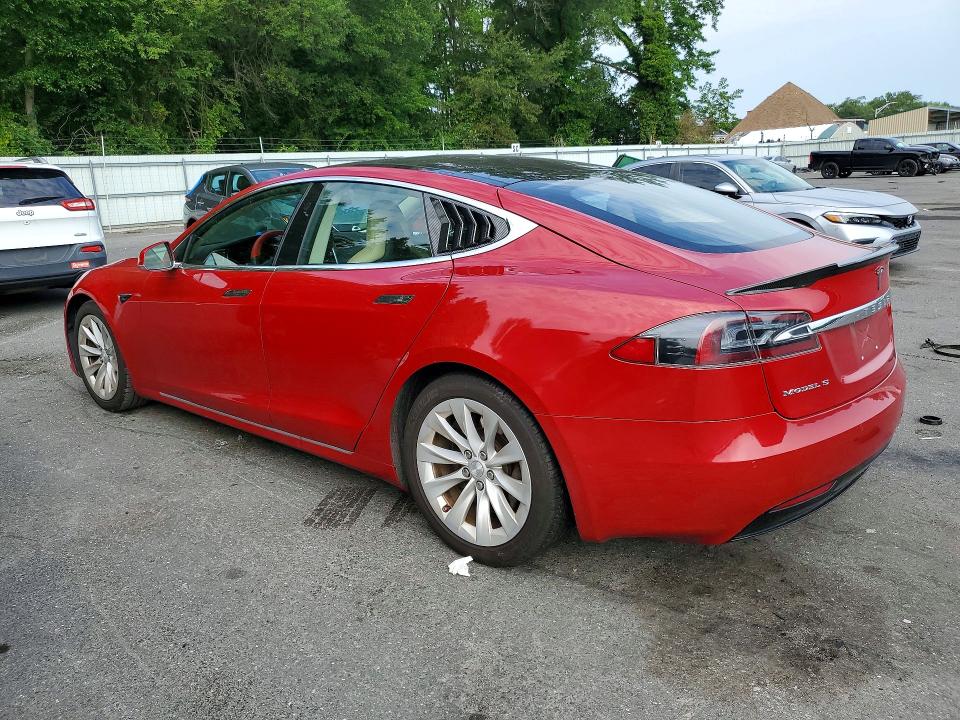 Foto 2 de la subasta – 2016 TESLA MODEL S con VIN 5YJSA1E23GF168300