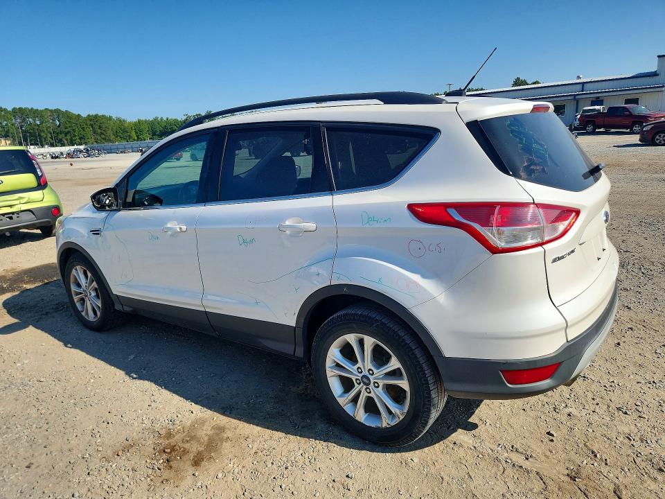 صورة رقم 2 من المزاد - 2016 FORD ESCAPE مع VIN 1FMCU9GX8GUA90893