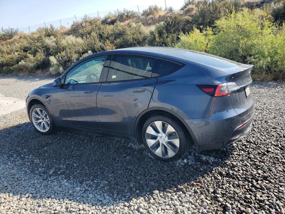 Photo 2 from auction – 2020 TESLA MODEL Y with VIN 5YJYGDEE7LF040396