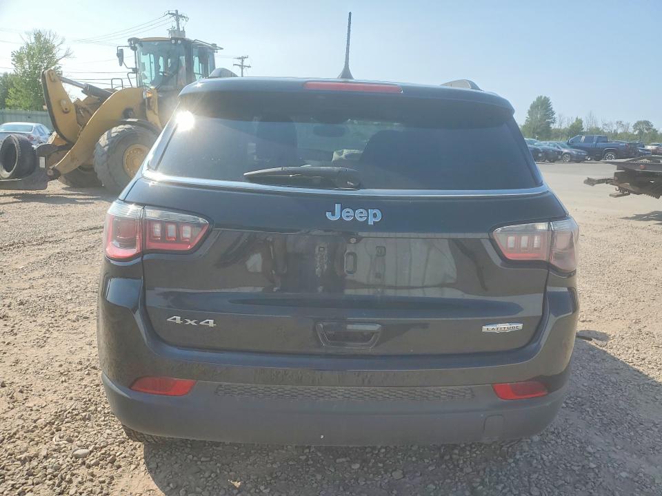 Photo 6 from auction – 2018 JEEP COMPASS with VIN 3C4NJDBBXJT479329