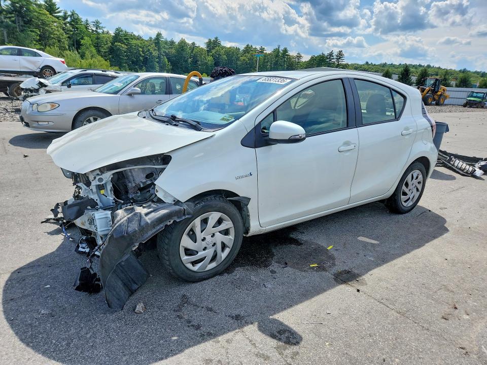 TOYOTA PRIUS C 2015 with VIN JTDKDTB30F1099458 - Photo from auction
