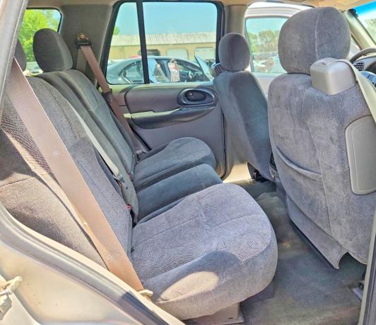 Photo 11 from auction – 2004 CHEVROLET TRAILBLAZER with VIN 1GNDT13S042342285