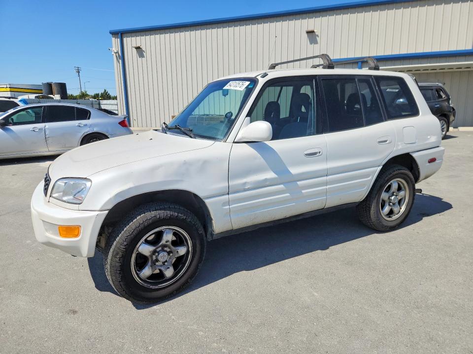 TOYOTA RAV4 1999 with VIN JT3HP10V5X7149722 - Photo from auction