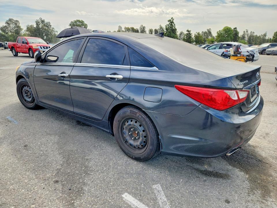 Photo 2 from auction – 2013 HYUNDAI SONATA with VIN 5NPEC4AB8DH609172
