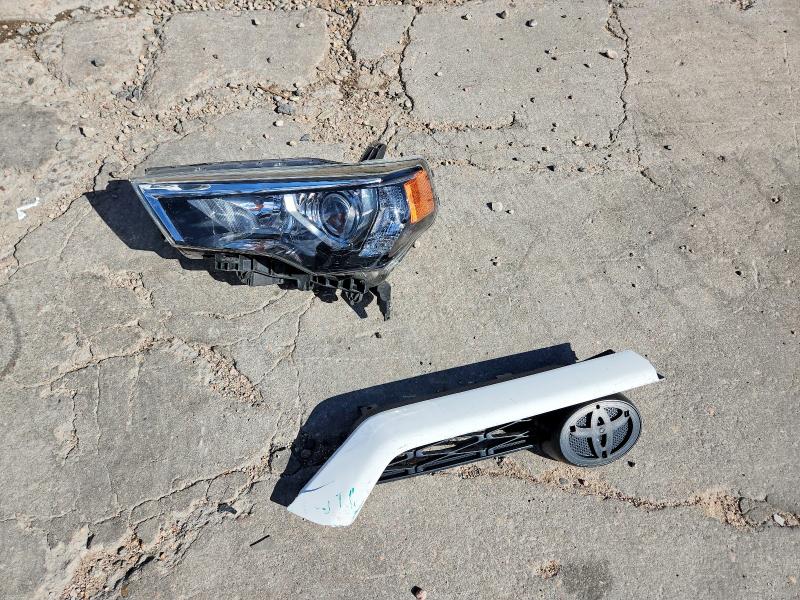 Photo 13 from auction – 2015 TOYOTA 4RUNNER with VIN JTEBU5JR6F5223769
