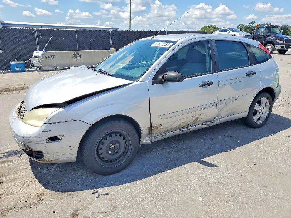 FORD FOCUS 2005 с VIN 3FAFP37N75R110727 - Снимка от търг