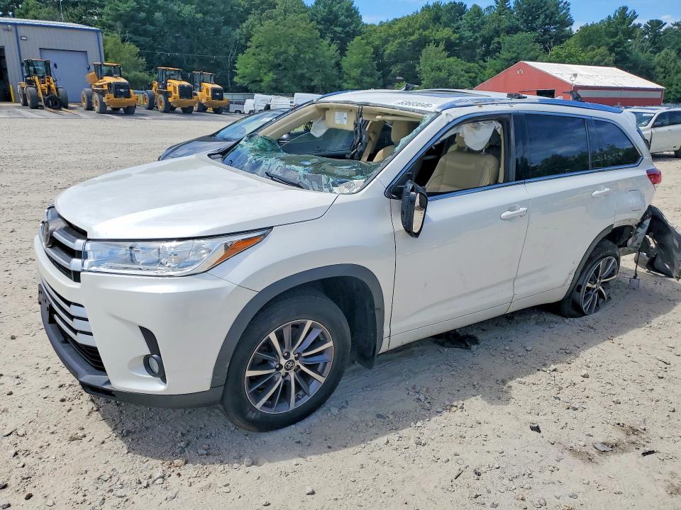 2018 TOYOTA HIGHLANDER - Търг №63603046