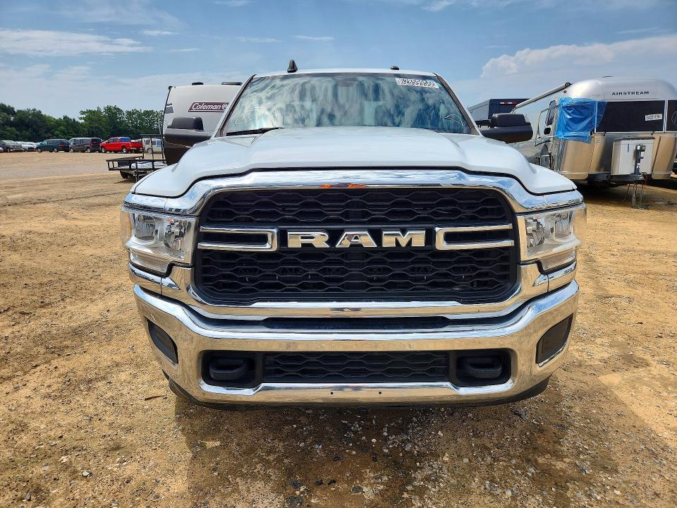Photo 5 from auction – 2021 RAM 2500 with VIN 3C6UR4HL9MG604667