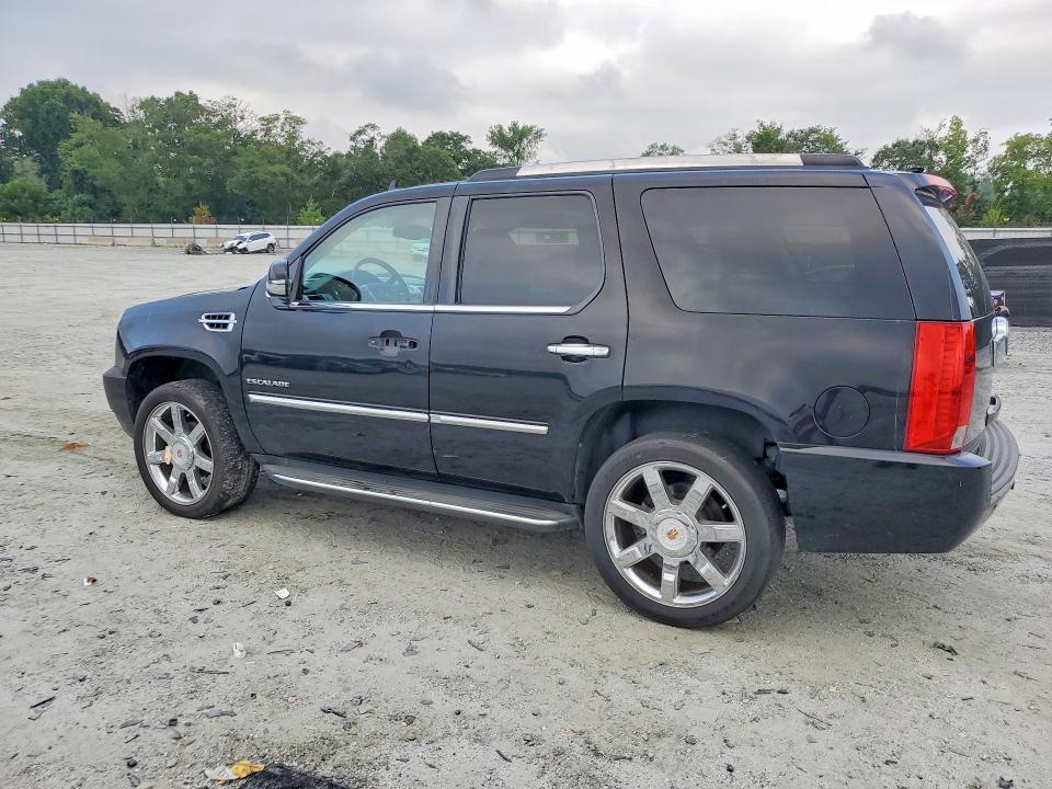 Photo 2 from auction – 2013 CADILLAC ESCALADE with VIN 1GYS3BEF3DR139690