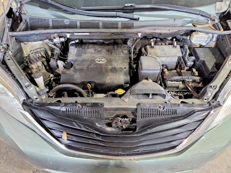 Photo 12 from auction – 2011 TOYOTA SIENNA with VIN 5TDJK3DCXBS007199