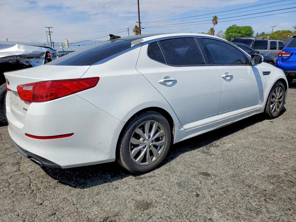 Photo 3 from auction – 2015 KIA OPTIMA with VIN 5XXGN4A7XFG419340