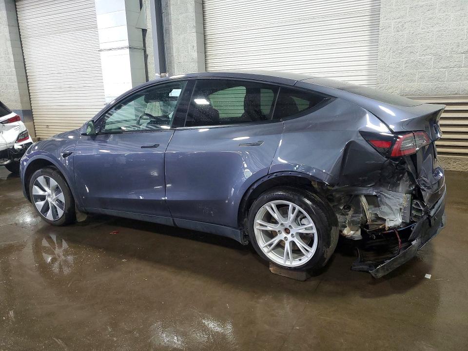 Photo 2 from auction – 2023 TESLA MODEL Y with VIN 7SAYGDEE6PF876645