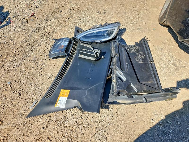 Photo 12 from auction – 2018 TESLA MODEL S with VIN 5YJSA1E23JF281638