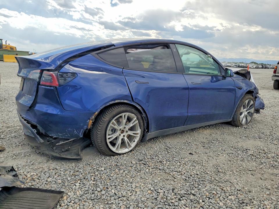 Foto 3 de la subasta – 2022 TESLA MODEL Y con VIN 7SAYGDEE6NF361089