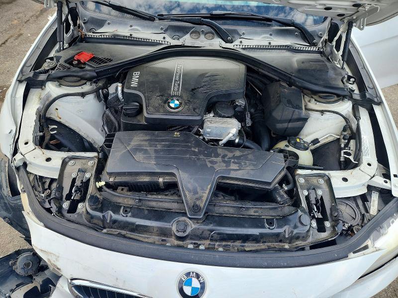 Photo 11 from auction – 2015 BMW 328 with VIN WBA3A5C53FF608838