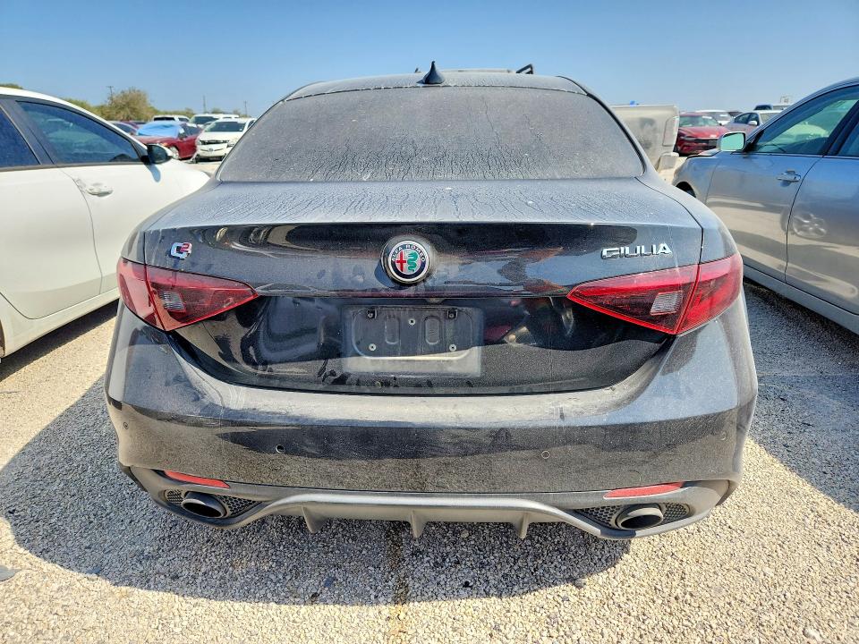 صورة رقم 6 من المزاد - 2018 ALFA ROMEO GIULIA مع VIN ZARFAECN6J7576346