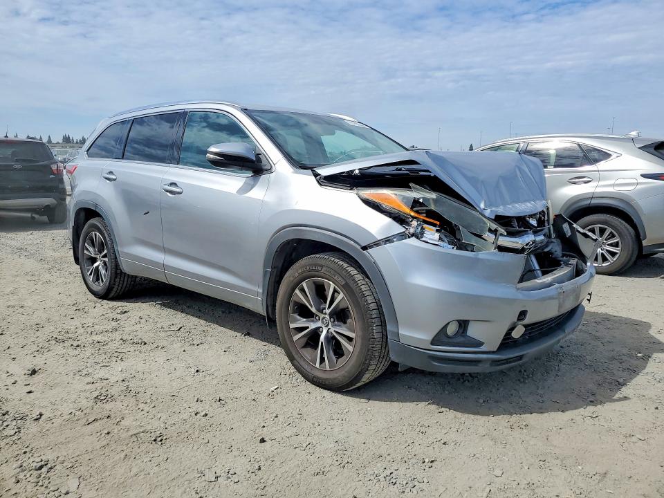 Photo 4 from auction – 2016 TOYOTA HIGHLANDER with VIN 5TDJKRFH2GS307273