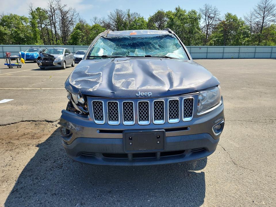 Photo 5 from auction – 2016 JEEP COMPASS with VIN 1C4NJDEB4GD545948