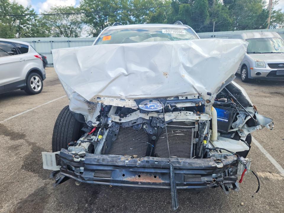 Photo 5 from auction – 2015 SUBARU FORESTER with VIN JF2SJADC2FH497077