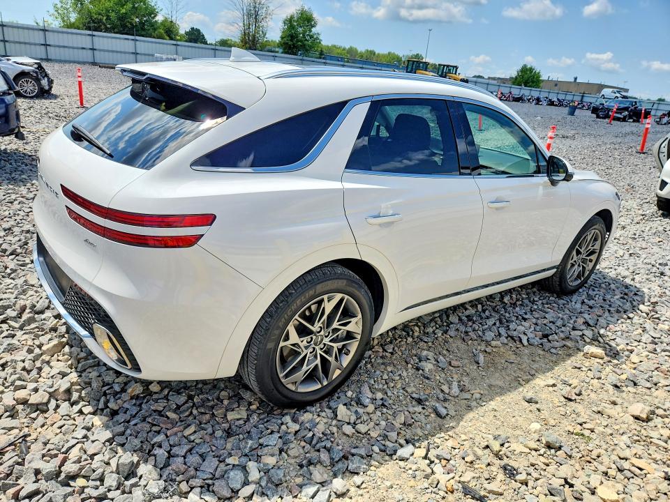 Photo 3 from auction – 2024 GENESIS GV70 with VIN 5NMMADTB2RH006947